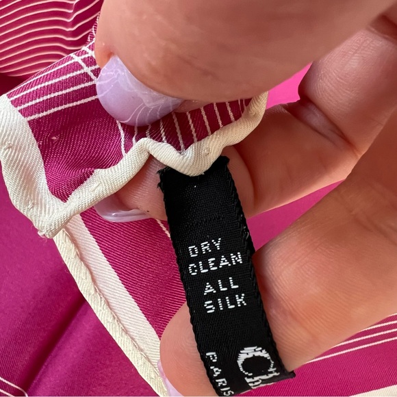 Christian Dior 100% Silk Hand Rolled Edges Pocket Square Handkerchief Raspberry - Picture 5 of 5